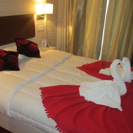 Hotel Pavillon Opéra Lafayette 3*