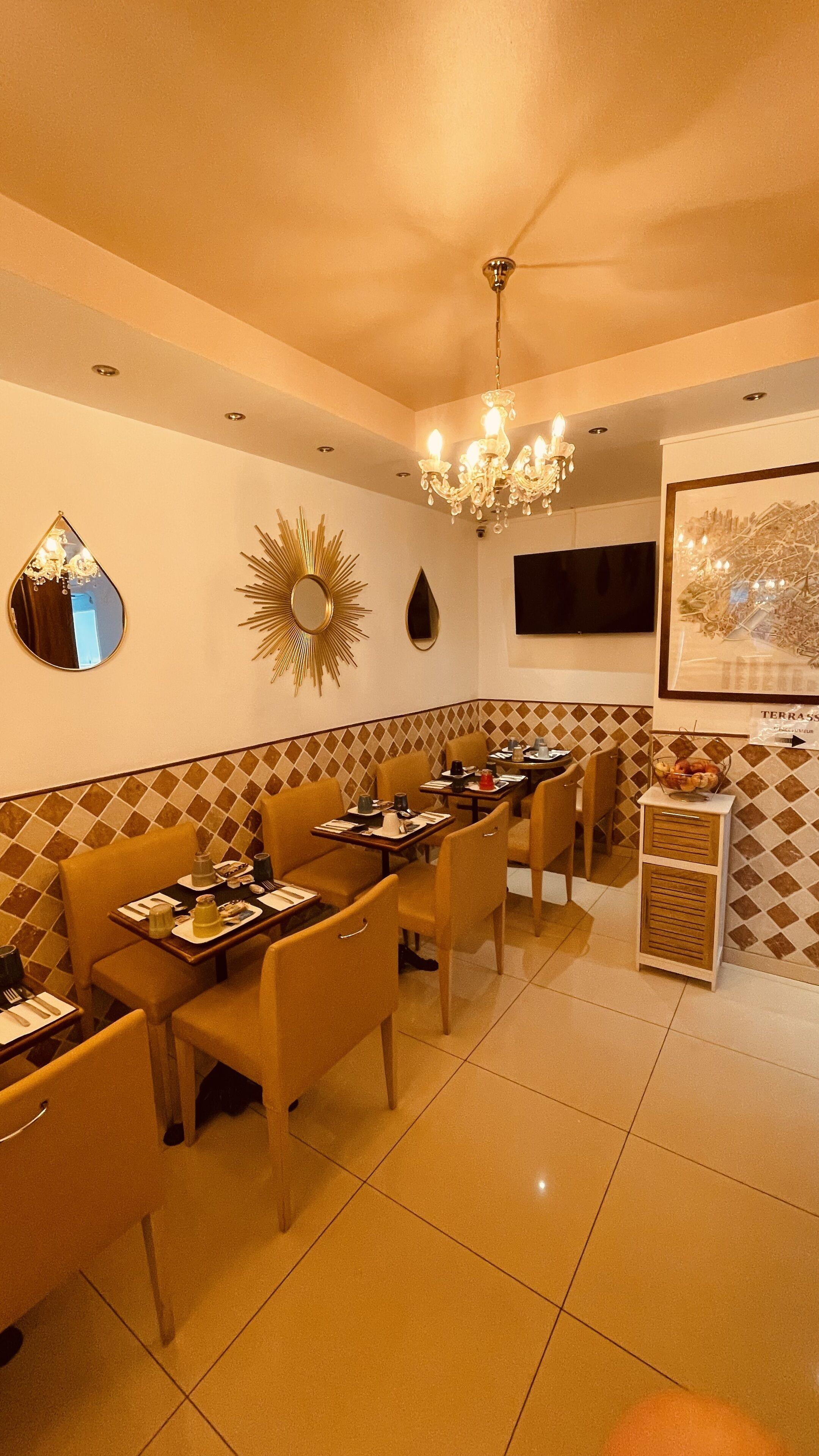 Hotel Pavillon Opéra Lafayette 3*